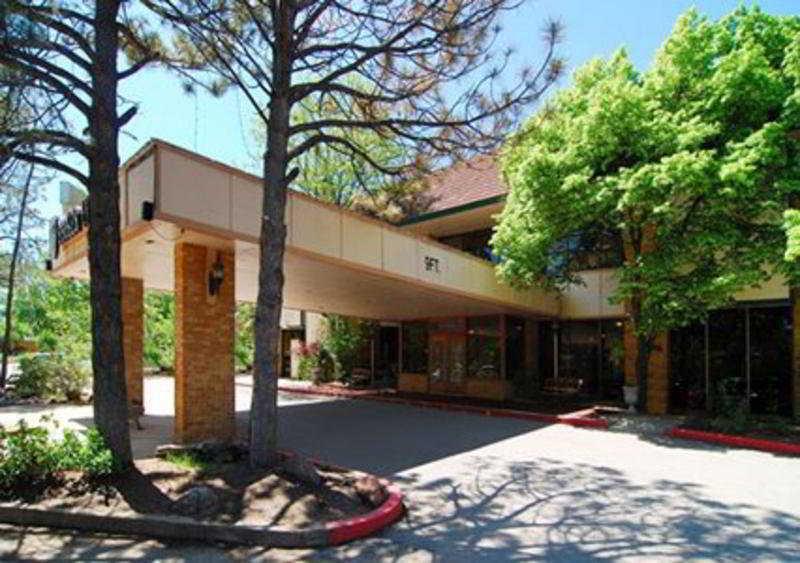 Rodeway Inn And Suites Boulder Broker Exterior photo