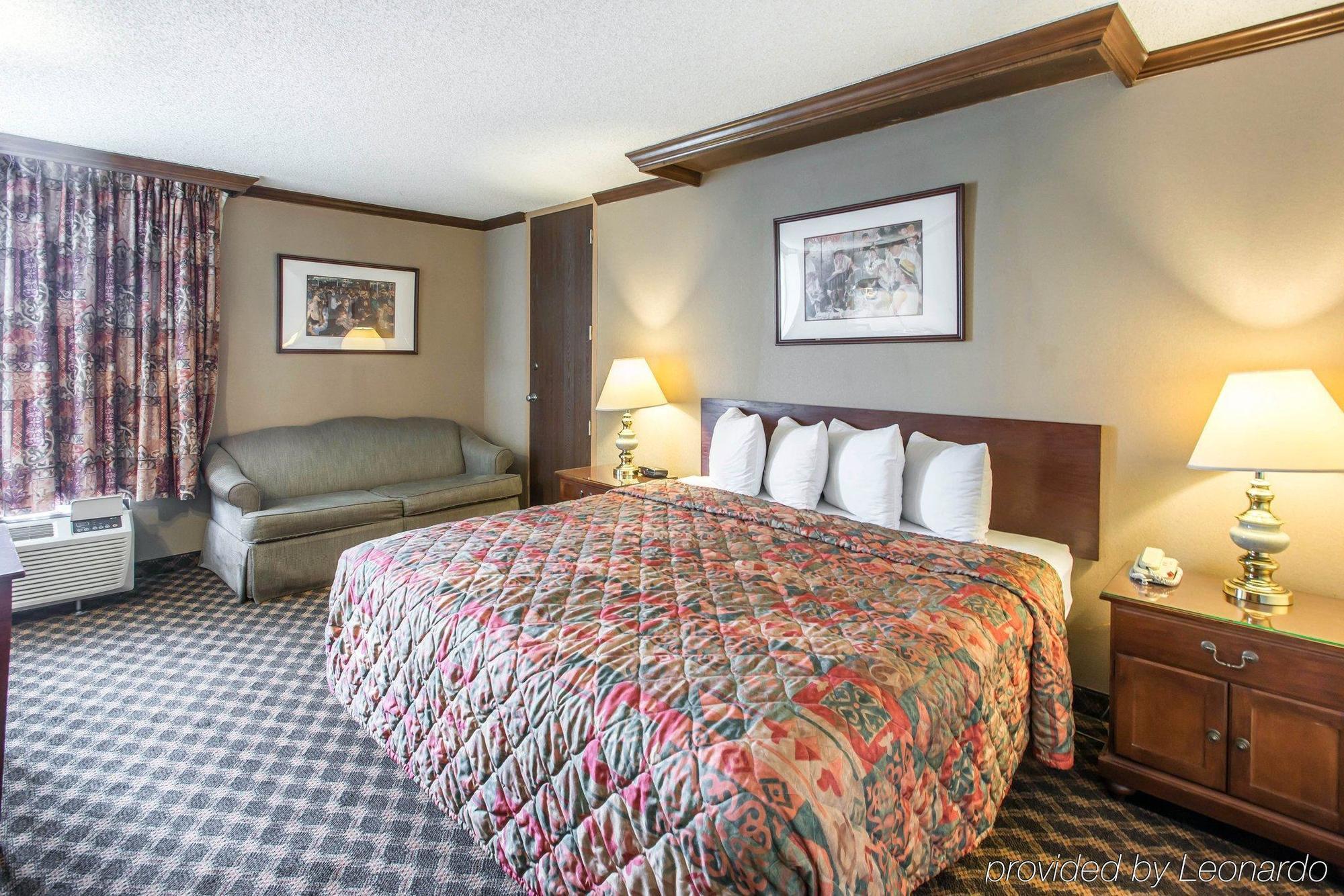 Rodeway Inn And Suites Boulder Broker Exterior photo